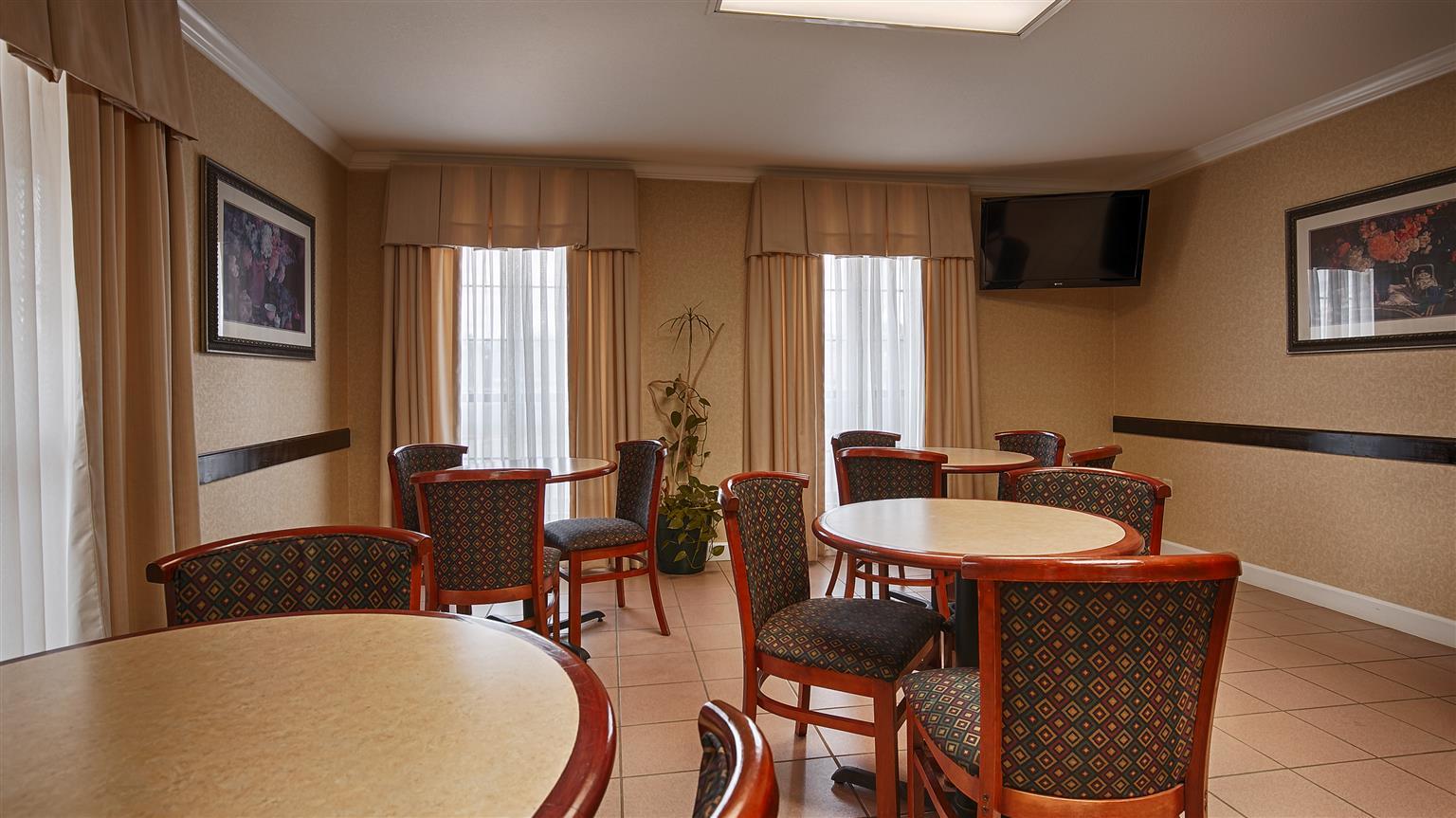 Best Western Inn Of Nacogdoches Exterior photo